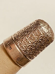 Vintage Sterling Thimble From England ID. Number 169 - Picture 1 of 4
