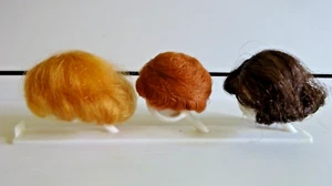 MISS BARBIE VINTAGE: (#1060 ) : PERÜCKEN- und - HALTER : ORIGINAL !!! ( 1964 ) - Bild 1 von 12