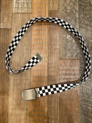 Cinturón para mujer Brandy Melville talla única a cuadros varios negro blanco Foto 1 de 4