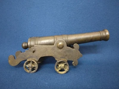 Estatua de Bronce CANNON Antigua Japonesa Era Meiji Escultura Prueba Disparo 11.8 pulgadas Foto 1 de 4