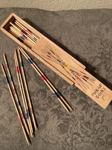 Vintage Pick Up Sticks Game Wooden Box - Picture 1 of 2