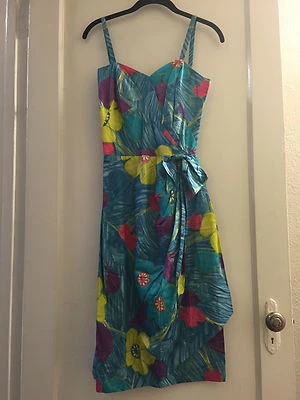 VESTIDO PAREO VINTAGE MILDRED'S OF HAWAII BRILLANTE FLORAL CREMALLERA TRASERA CALADO NOS Foto 1 de 4