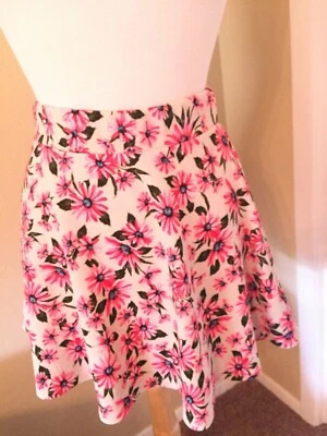Papaya High Waist A Line Floral Mini Skirt - Medium - Made in the USA - Image 1 of 3