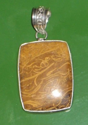 PINGENTE BANHADO A PRATA 925 SAND STORM JASPER. 1,75" COMPRE SEUS ÓCULOS! - Imagem 1 de 2