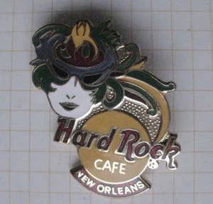 HARD ROCK CAFE / NEW ORLEANS MARDI GRAS FESTIVAL MASK ........HRC Spange (Bo8) - Picture 1 of 1