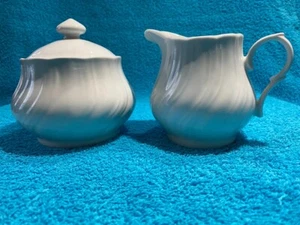 Lynns Fine China Cream & Sugar Bowl with Lid White Rippled Swirl Shape - Picture 1 of 14