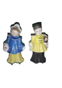 Estatuillas vintage de hombre y mujer en miniatura de porcelana japonesa pintadas a mano - Imagen 1 de 4