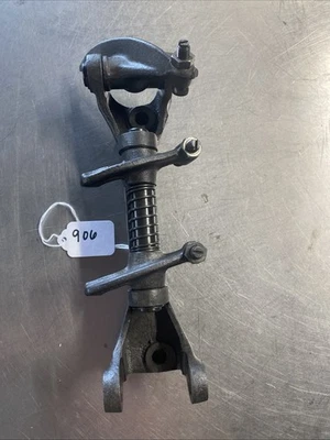 For Parts Porsche 356 Rocker Bridge Arm Assembly Cast Iron - Image 1 of 4