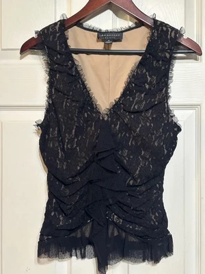 Blusa Connected Apparel para mujer 8 encaje sin mangas cuello en V volantes acanalados hecha en U Foto 1 de 4