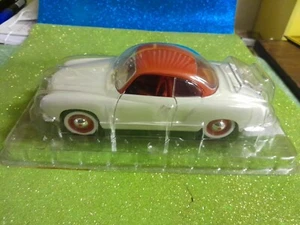 VOLKSWAGEN KARMANN GHIA 1957 SOLIDO 1/18 - Imagen 1 de 7