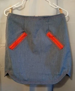 Nwt Denim Mini Skirt womens sz 6 Medium wash Tulip hem Red embroidered accents - Picture 1 of 9