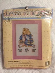 Kit de punto de cruz contado Bucilla Daisy Kingdom FOREVER FRIENDS Spring Bunnies nuevo con etiquetas - Imagen 1 de 5