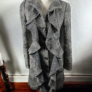 DVF Diane Von Furstenberg MILLITETTE Ruffle Front Wool Blend Size 2 Winter Coat - Picture 1 of 23