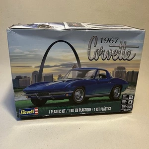 Kit modelo plástico cupé Corvette 1967 Revell 1:25 - 85-4517 - caja abierta completa - Imagen 1 de 5