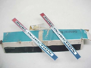 Two NOS fender emblems 3857572 for '65 Rochester fuel injected Corvette - Picture 1 of 7