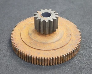 DEMAG Doppelzahnrad für Motor 13/6KF2 Z = 91 / 14 m = 1,25 / 2,25 unbenutzt - Picture 1 of 8