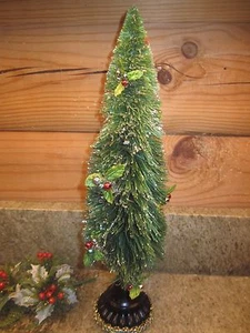  Weihnachten Flaschenbürste Baum geschmückt mit Stechpalme & Beeren 14" hoch  - Bild 1 von 3