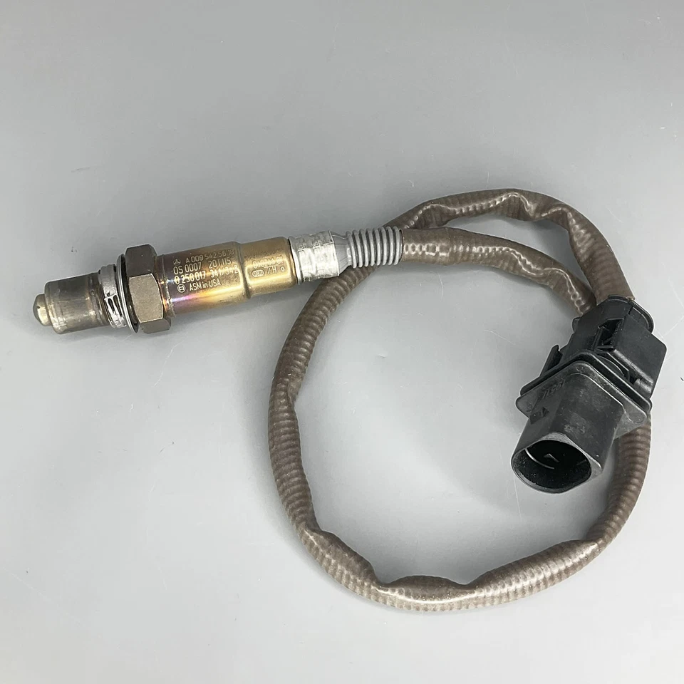 OE GENUINE Lambda Oxygen Sensor For 2013-2020 Mercedes CLA GLA SL A0095425618 - Image 1 of 4