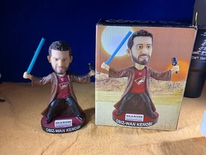 V11-47 PAUL BISSONNETTE / STAR WARS BOBBLEHEAD - ARIZONA COYOTES NHL - 7” TALL - Picture 1 of 15
