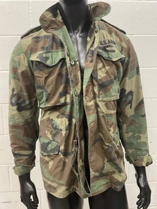 Us Army Cold Weather Jacket W/ Zip Up Hood Small Regular - Picture 1 of 14