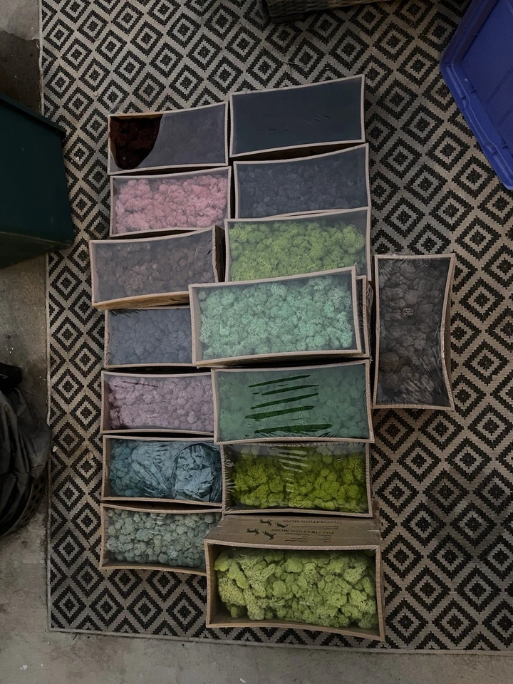 27 Boxes Of Artificial Moss, 13oz per box, Green, Blue, Pink, Purple, Black - Image 1 of 1