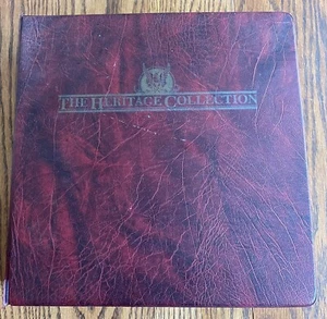 1893 - 1989 HERITAGE COLLECTION US GEDENKMARKEN BINDER - MIT EINIGEN BRIEFMARKEN - Bild 1 von 17