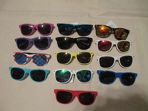 Unisex Foster Grant Sunglasses CHOICE COLOR 100% UVA/UVB NEW  - Picture 1 of 13