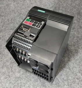 SIEMENS Micromaster Vector 6SE3217-3DB40 3000W 4HP 400/500V - Imagen 1 de 7