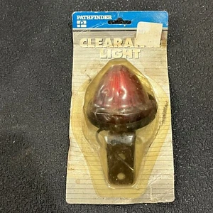 Vintage Pathfinder Clearance Or Marker Lights 12V Red/ NOS 18951-V-666R - Picture 1 of 5
