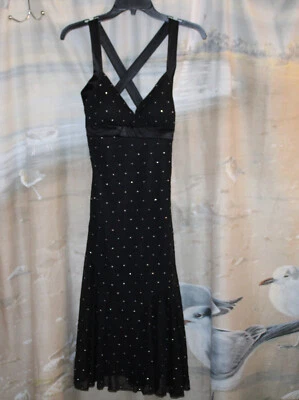 ** Precioso vestido negro pequeño Rhapsody® con patrón de diamantes plateados - Talla M Foto 1 de 4