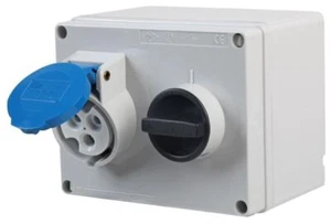 PRO POWER - 16A, 240V, Switched Interlocked CEE Socket, 2P+E, Blue, IP44 - Picture 1 of 1
