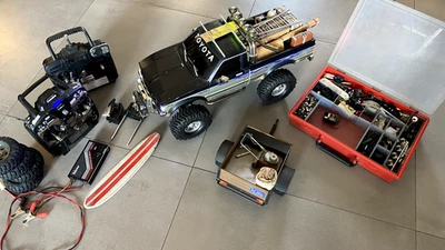 Tamiya toyota Hilux + MFC-02 + telecommande + accessoires. Vintage - Photo 1/4