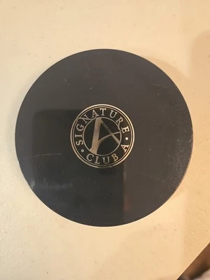 Polvo de acabado iluminador Signature Club a Kaleidoscope NUEVO Foto 1 de 3