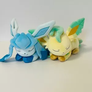 Pokemon Plush Sleeping Leafeon & Glaceon Small Stuffed Toy TAKARA TOMY Set of 2 - Picture 1 of 15