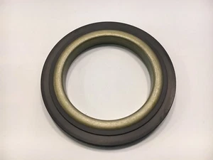 Front Wheel Hub Seal fits Ford 5000 5600 6600 6610 7610 7740 Tractors E0NN1190AA - Picture 1 of 2