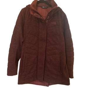 Cappotto trapuntato con cappuccio e zip due vie rosso scuro The North Face TAGLIA M - Foto 1 di 5