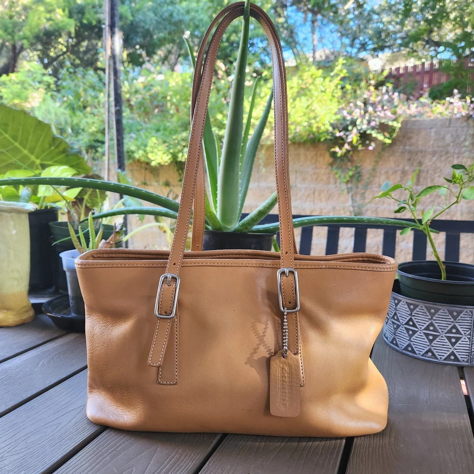 Bolso de Mano COACH 'Classic Shopper' 9813 2002 De Colección Cuero Camel/Tostado Bolso de Níquel Y2K Foto 1 de 1