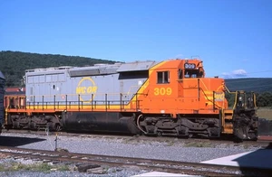 Original Slide: WCOR Wellsboro & Corning SD40-2 309 - ex QNS&L - Bild 1 von 1