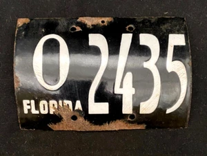 ANTIQUE MOTORCYCLE ENAMELLED METAL B/W FLORIDA LICENSE PLATE 5" (L), Before 1915 - Picture 1 of 5