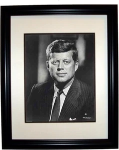 Foto del presidente John F. Kennedy 8x10 en marco negro doble enmarañado de 11x14 - Imagen 1 de 1