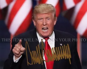 DONALD TRUMP SIGNED AUTOGRAPH 8X10 RP PHOTO USA PRESIDENT DANG STRAIGHT ATTITUDE - Imagen 1 de 1