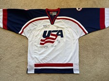 SIGNED Nike 1998 - 2002 Olympics USA Olympic Women’s Ice Hockey Team Jersey COA
