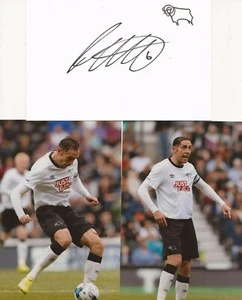 DERBY* TARJETA BLANCA CON CRESTA FIRMADA POR RICHARD KEOGH 6x4 + 2 fotos sin firmar + certificado de autenticidad - Imagen 1 de 1