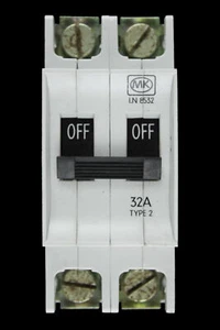MK 32 AMP TYPE 2 M6 DOUBLE POLE MCB CIRCUIT BREAKER LN 8532 - Picture 1 of 6