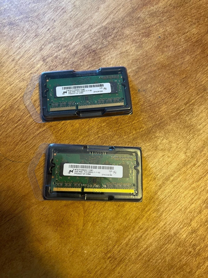 Micron 2 GB SO-DIMM 800 MHz DDR3 Memory (MT8JTF25664HZ-1G6M1) - Image 1 of 1