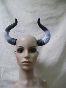 Cuernos de toro blanco negro novillo Longhorn Buffalo Minotauro Fantasía Toro mítico - Imagen 1 de 10