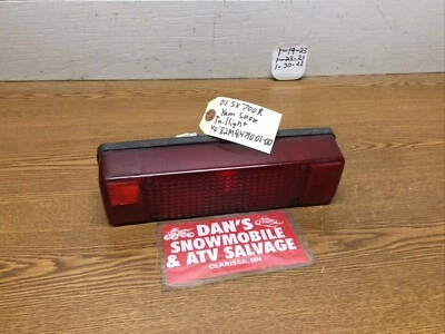 Luz trasera lámpara # 82M-84710-01-00 Yamaha 2001 SX 700 R moto de nieve Foto 1 de 4