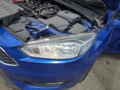 FORD FOCUS LZ 07/2015-11/2018 LEFT HEADLAMP HALOGEN TYPE TREND HATCHBACK - image 1 of 4