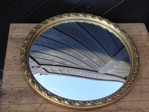 Vintage 18 in. Convex Mirror with Oakleaf relief Gold Frame - Wall hung mirror - Picture 1 of 14