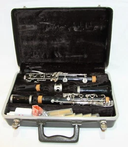 Vintage Bundy Selmer Resonite Clarinet in Hard Case - Picture 1 of 10